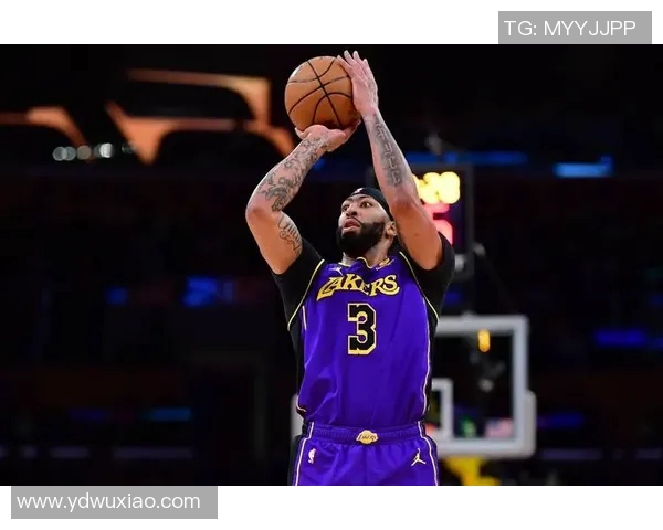 状态一般!浓眉半场8中3拿到6分2板1助 正负值-18全队最低 状态一般!浓眉半场8中3拿到6分2板1助 正负值-18全队最低