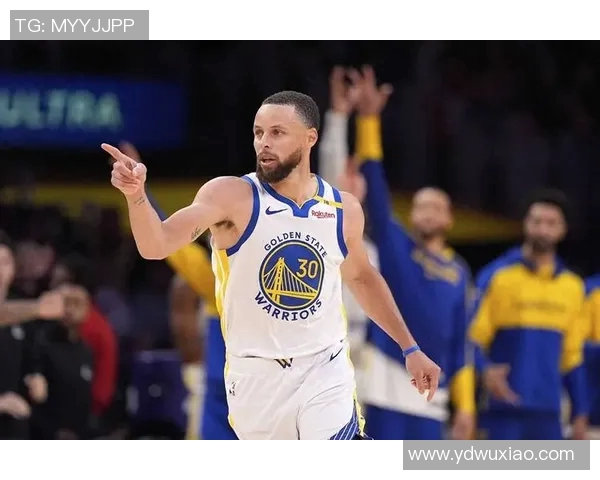 勇士现最大弊端！角色球员无作用，波杰穆迪无进步，赶紧打包交易