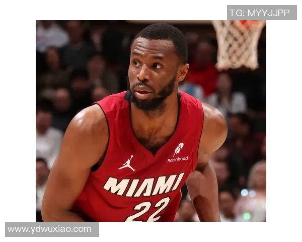 不是哥们??热火首节53分历史第二,次节被轰27-2,半场仅领先黄蜂3分! 不是哥们??热火首节53分历史第二,次节被轰27-2,半场仅领先黄蜂3分!