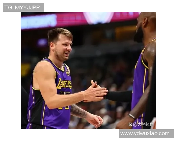 东契奇22+5+11 残阵老鹰7人上双终结湖人5连胜