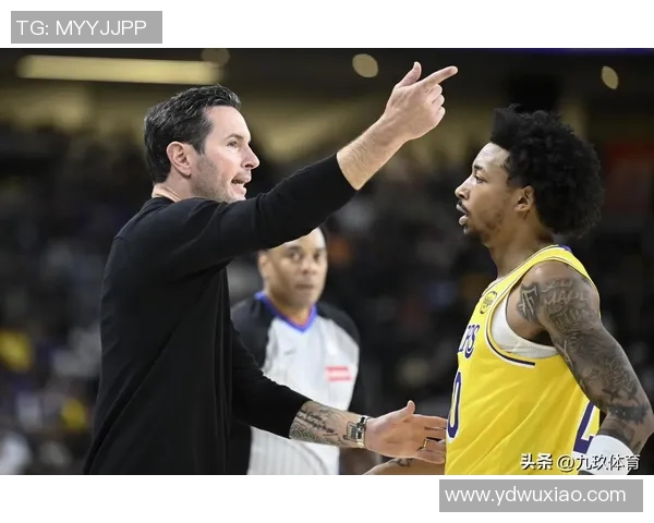 湖人92-121雷霆 球员评价：1人勉强及格，9人崩盘