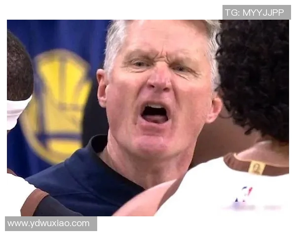 库有引力？库里都下场了 邓恩还警惕防着他呢！