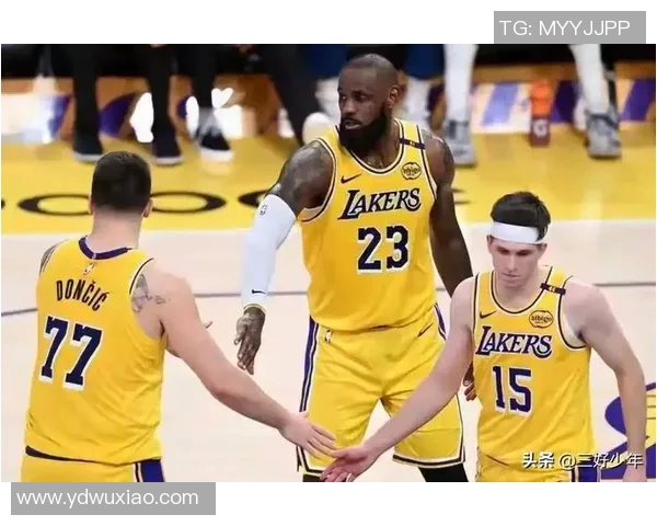 伤病潮下背水一战！41岁老詹背靠背全“待定”，战雄鹿凶多吉少？