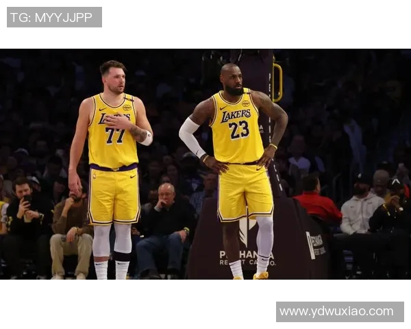 双星空砍68分！东契奇带伤归来仍遭黄蜂爆冷 詹姆斯难阻后三节崩